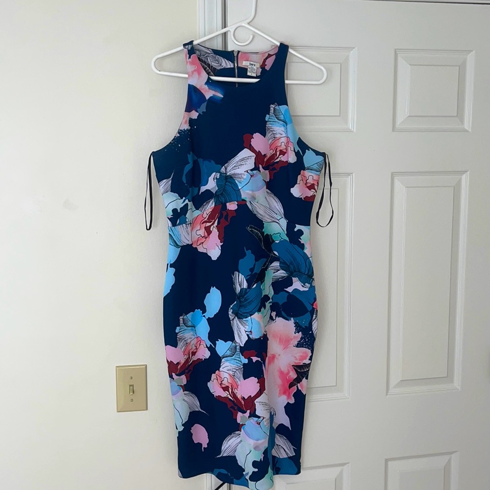 Dress! - Picture 1 of 4